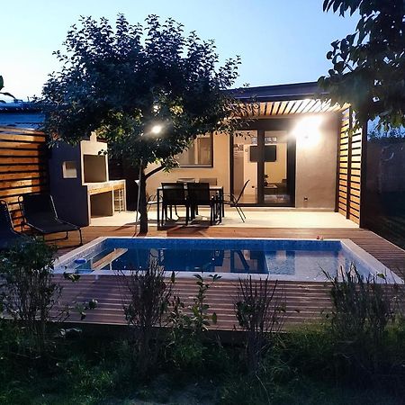 Mosquito Luxury Studio Keramoti  Exterior photo